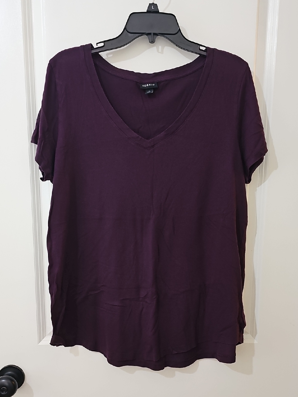 torrid Plum V-Neck Short Sleeve Tee